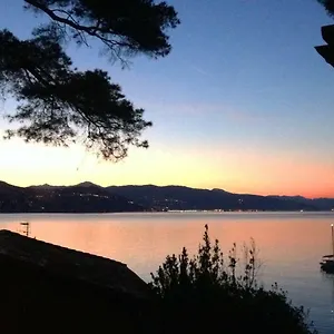  Casa vacanze Portofino Seaview Apartment, 50 Meters From The Beach, Free Parking, Air Conditioning